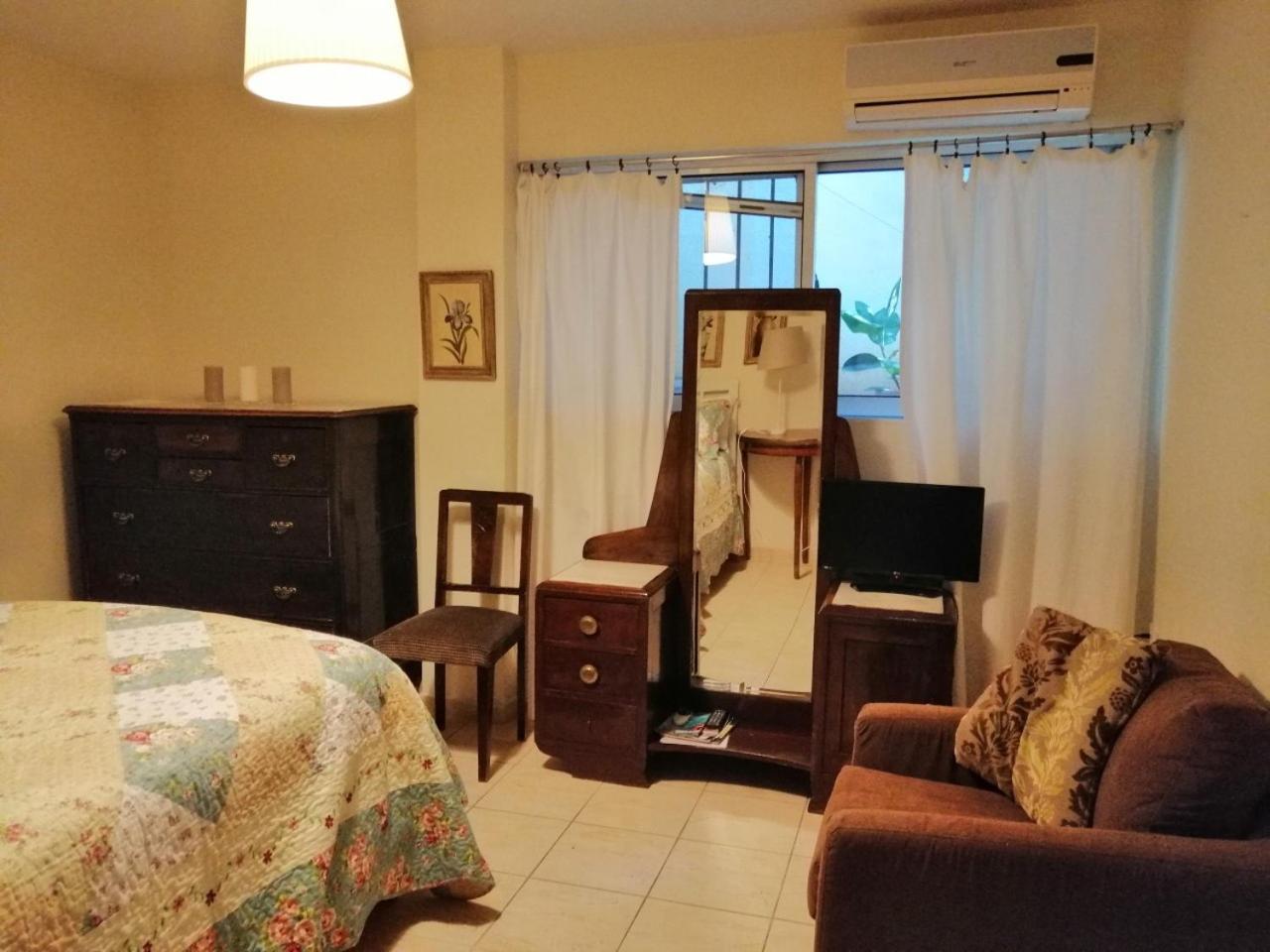 St. Thomas Bed And Breakfast Paiania Exterior foto